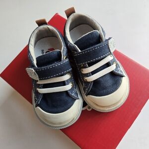 See Kai Run Navy White Kids Sneakers Stevie II Chambray Toddler Size US4 EU20